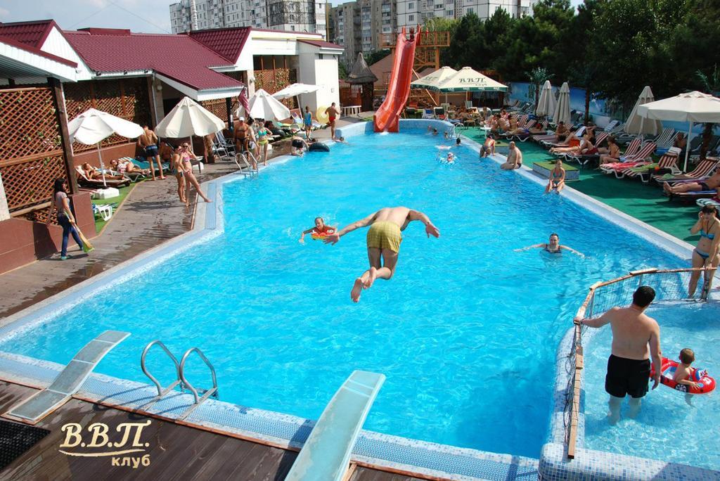 Vvp Club Hotel Tiraspol Exterior foto